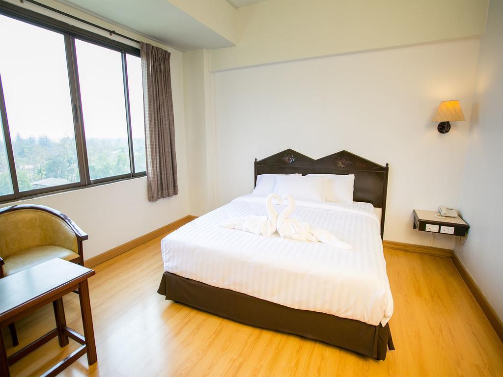 Phrae Nakara Hotel Εξωτερικό φωτογραφία