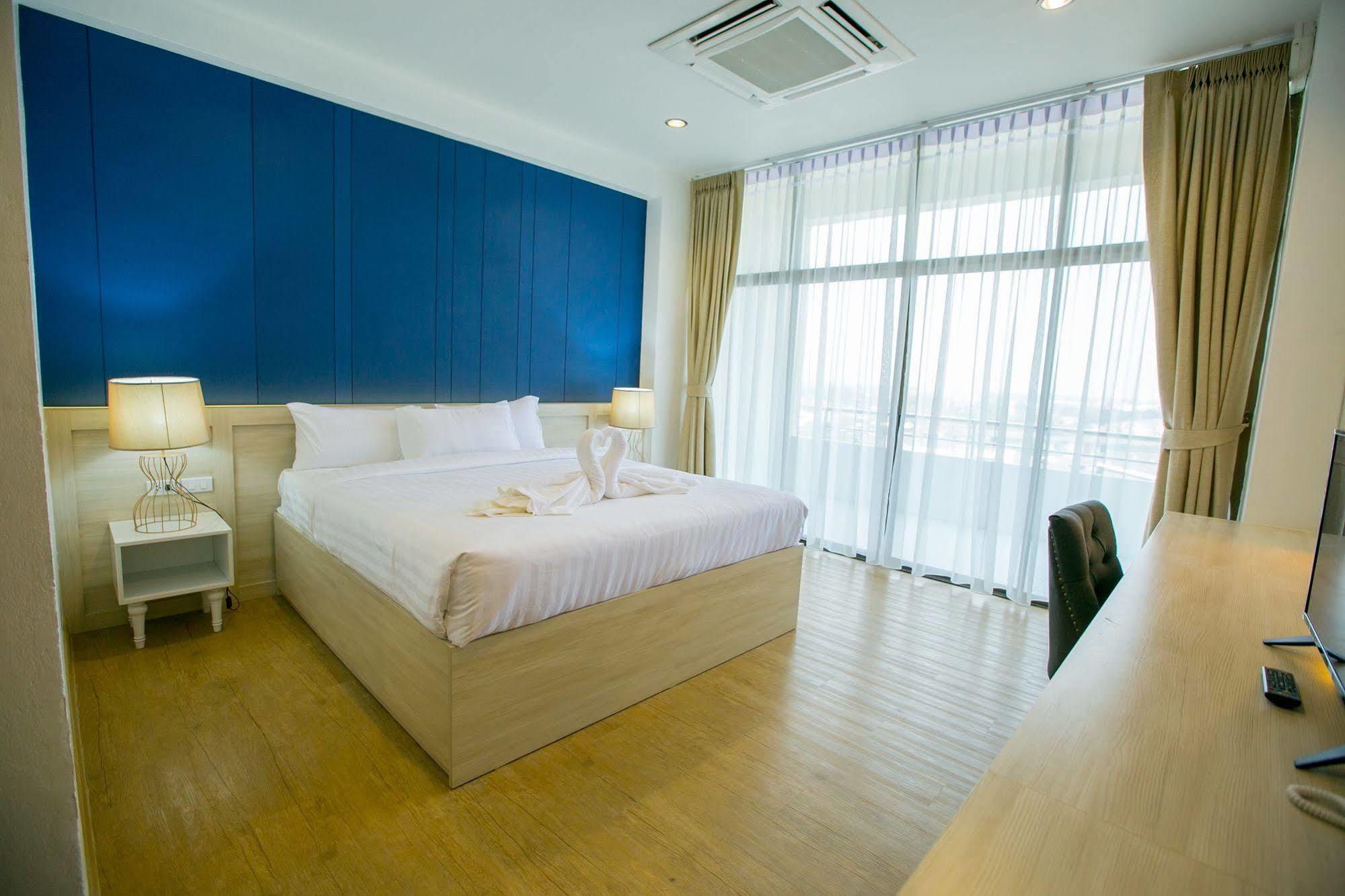 Phrae Nakara Hotel Εξωτερικό φωτογραφία