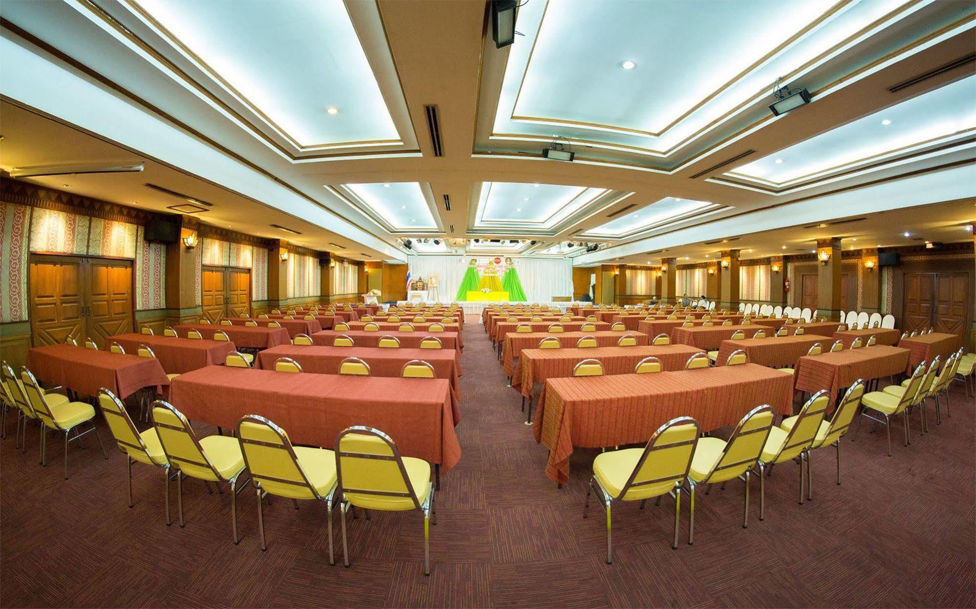 Phrae Nakara Hotel Εξωτερικό φωτογραφία